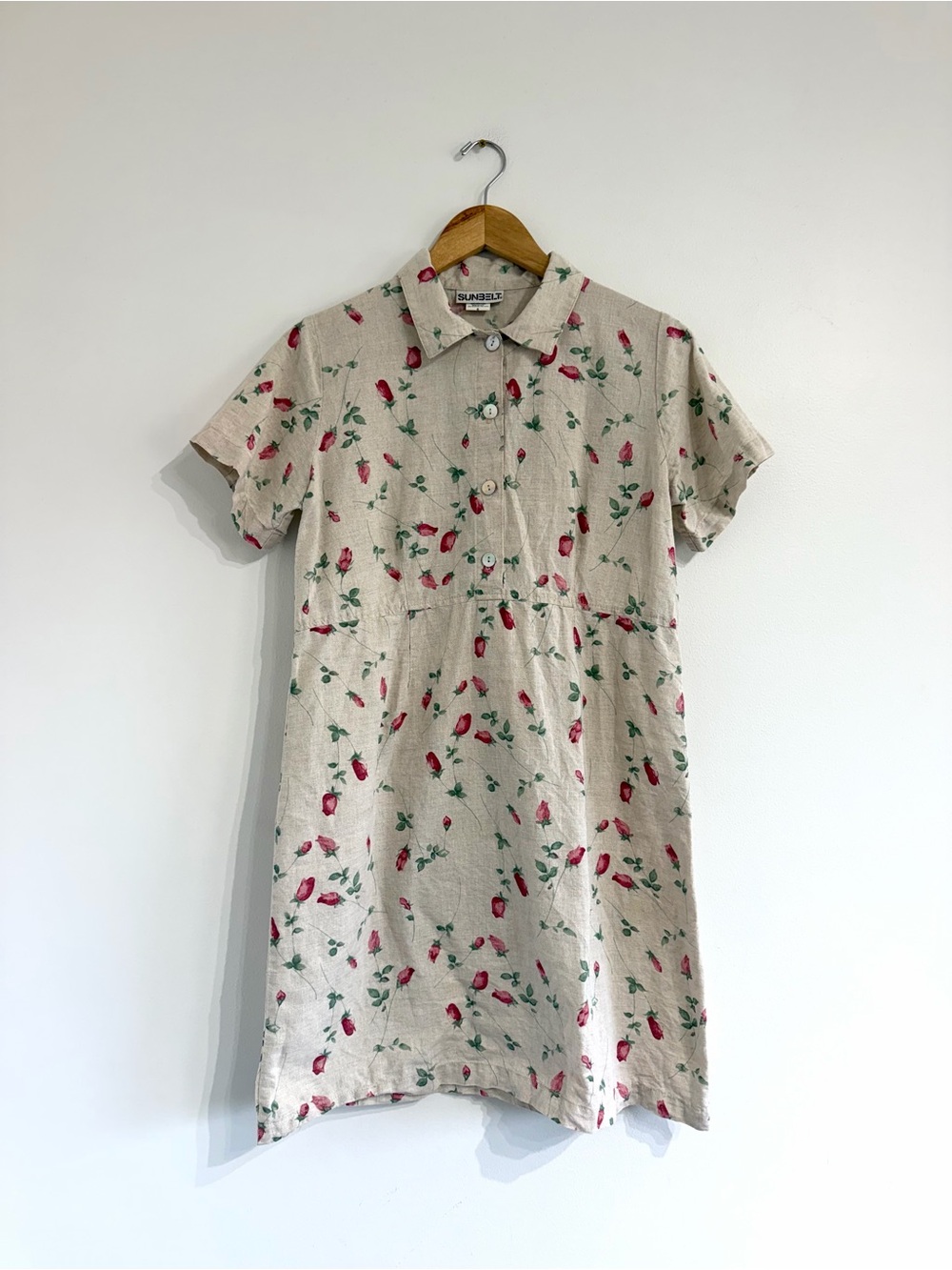 Sunbelt Vintage Beige Floral Shirt Dress with Red Rose Print linen